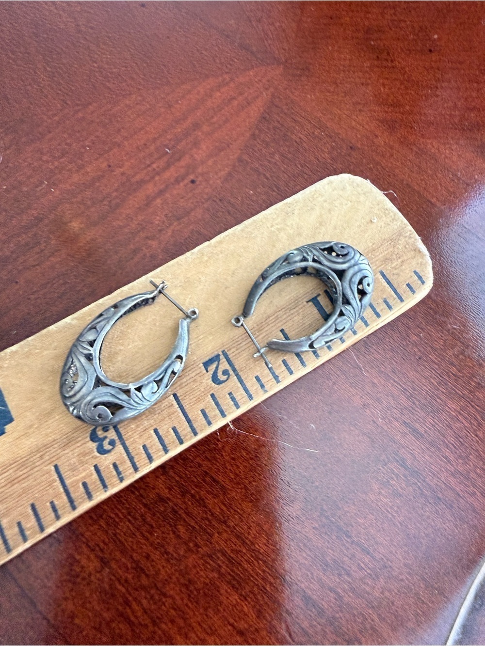 Vintage Silver Tone Earrings - Picture 2 of 2